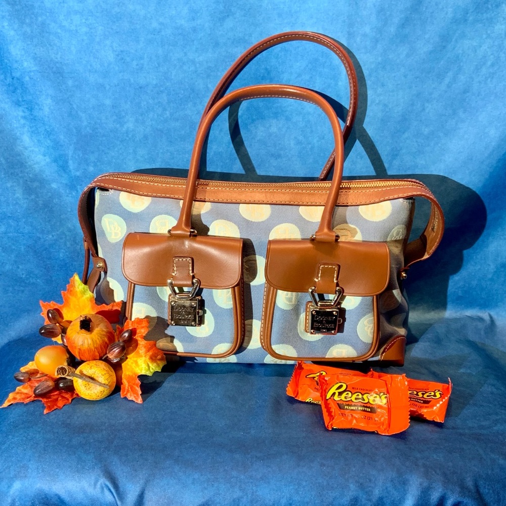 ** Host Pick 11/11!! 🥳 Classic Dooney & Bourke double pocket jacquard bag - Picture 10 of 13